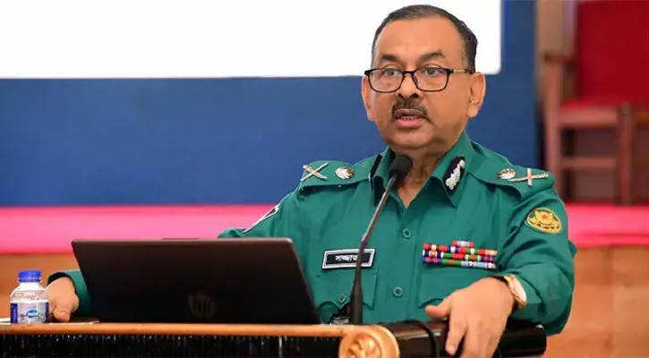 যারা অগ্নি সন্ত্রাস চালাচ্ছে দেখামাত্রই গুলির নির্দেশ ডিএমপি কমিশনারের
